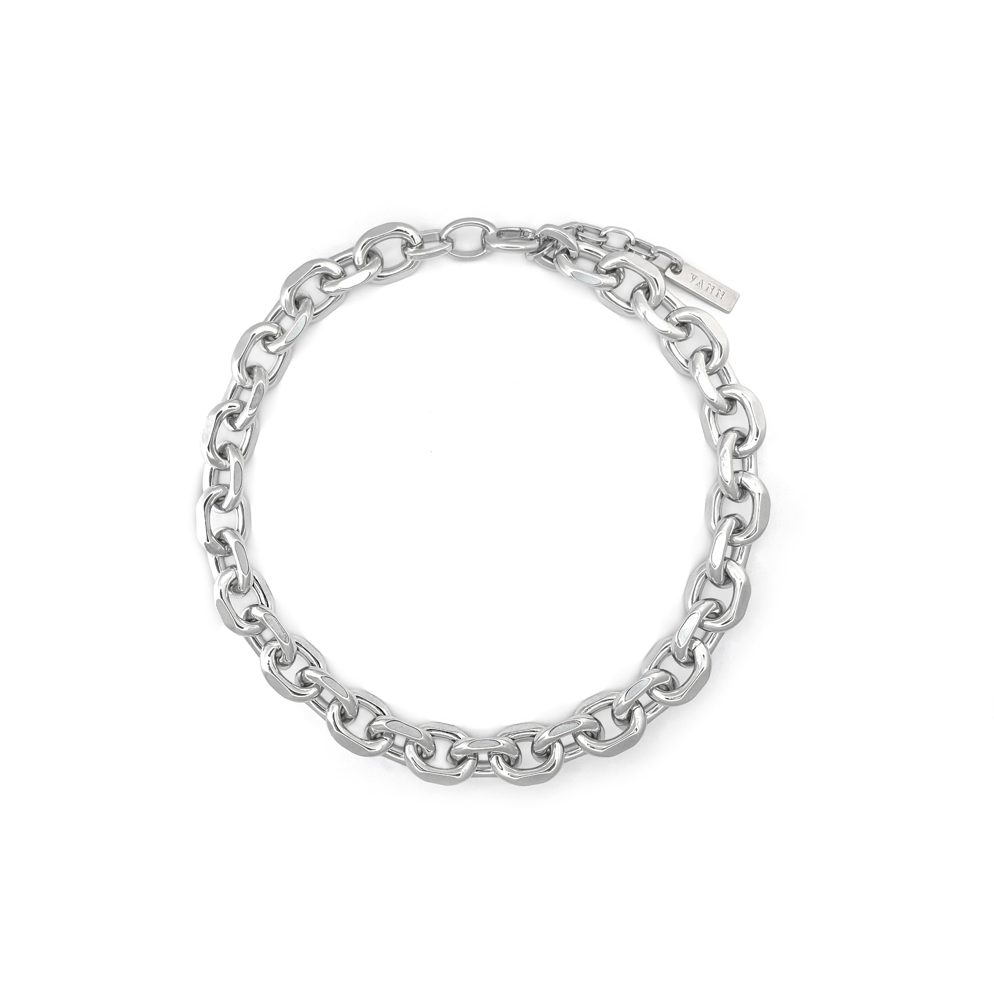 CHUNKY CHAIN NECKLACE