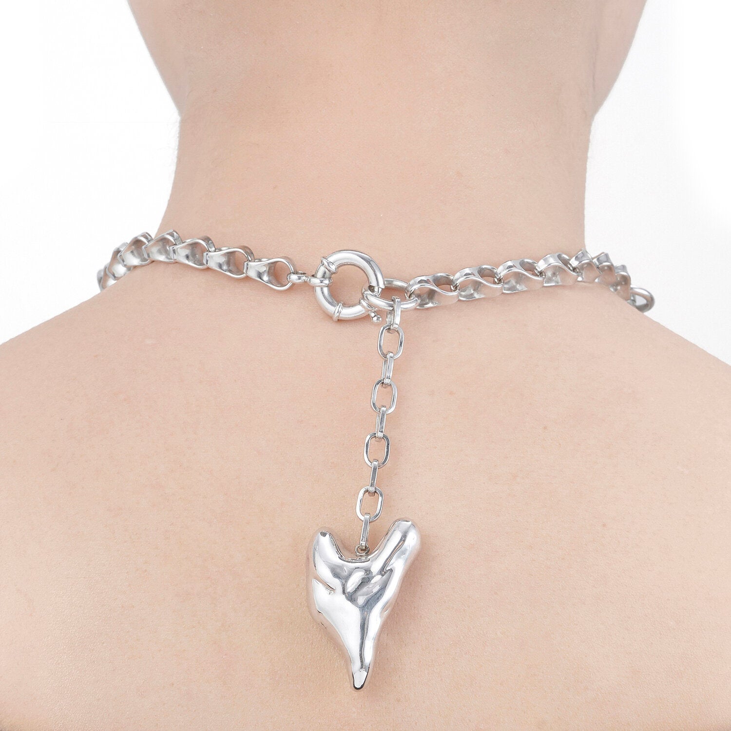 CHUNKY HEART CHOKER NECKLACE