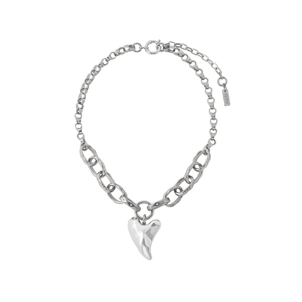 CHUNKY HEART NECKLACE