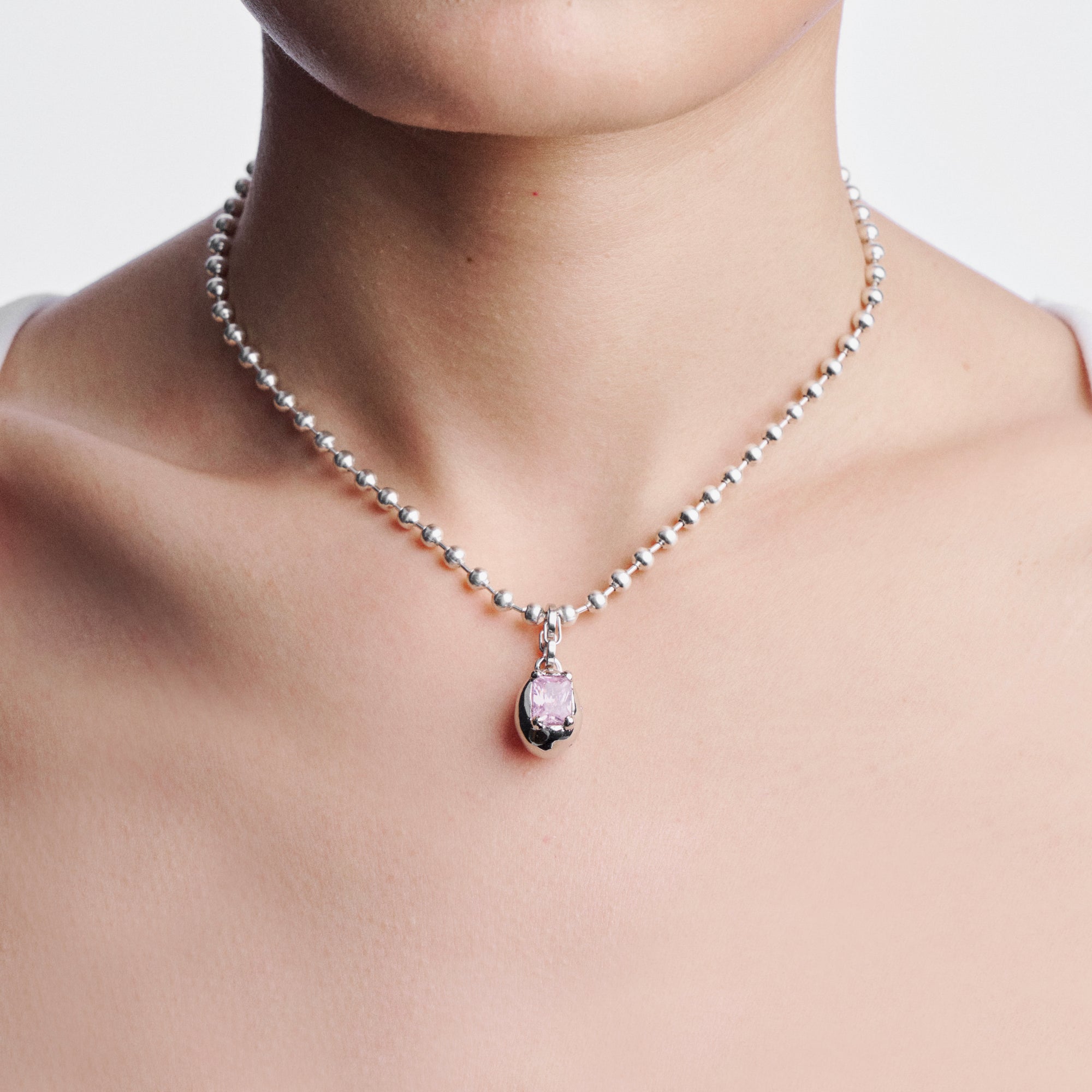 OVAL PENDANT