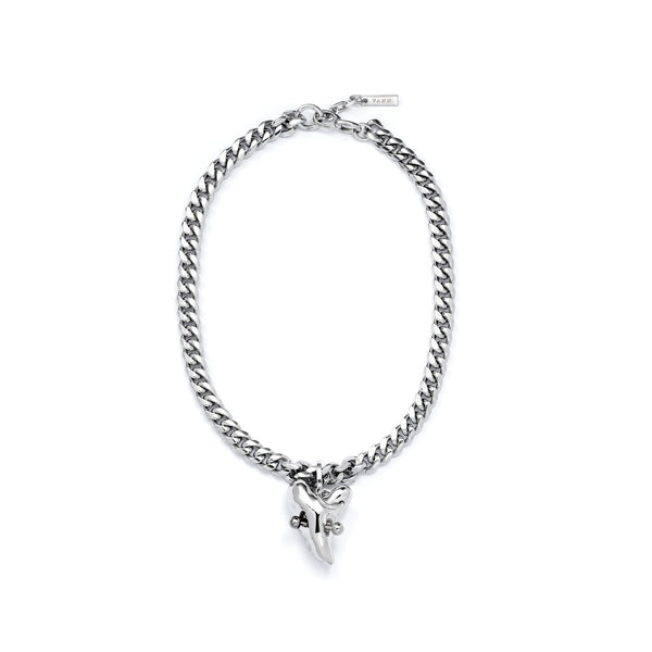 PIERCED HEART CHUNKY CHAIN NECKLACE