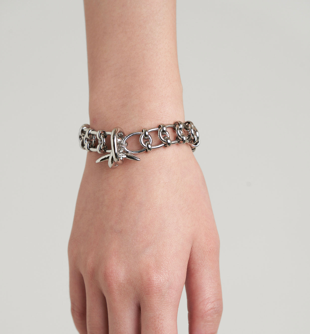 SINGLE SPIKY KNOT BRACELET