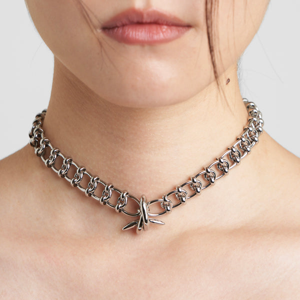 SINGLE SPIKY KNOT CHOKER NECKLACE
