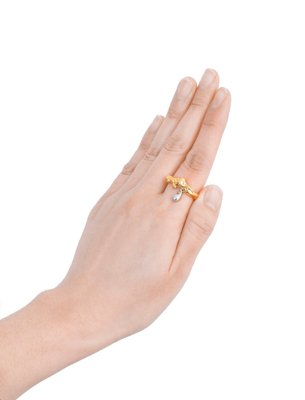 LAVA RING WITH DROP PENDANT